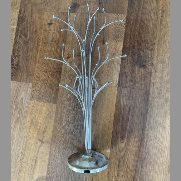 Vintage Ornament Tree - Picture 1 of 10